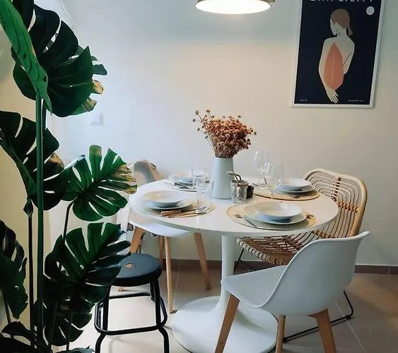 Douro Valley Terrace アルママール