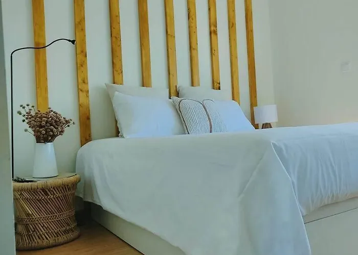 Douro Valley Terrace * アルママール