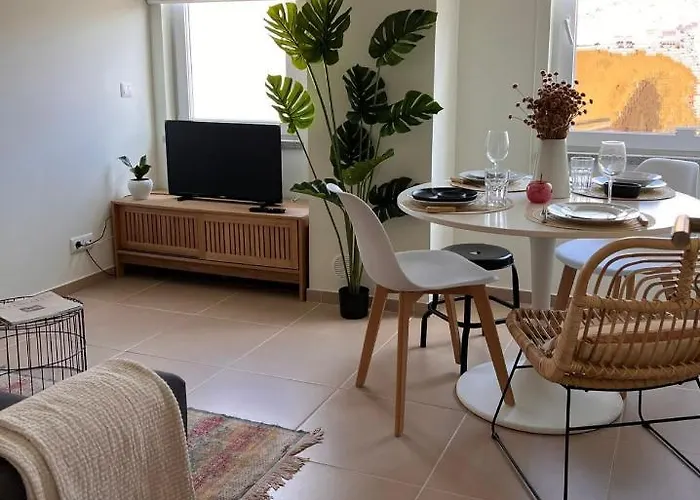 Douro Valley Terrace アルママール